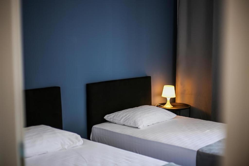 Hotel Lumbarda Luaran gambar