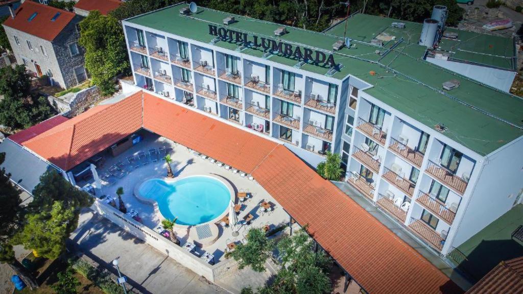 Hotel Lumbarda Luaran gambar